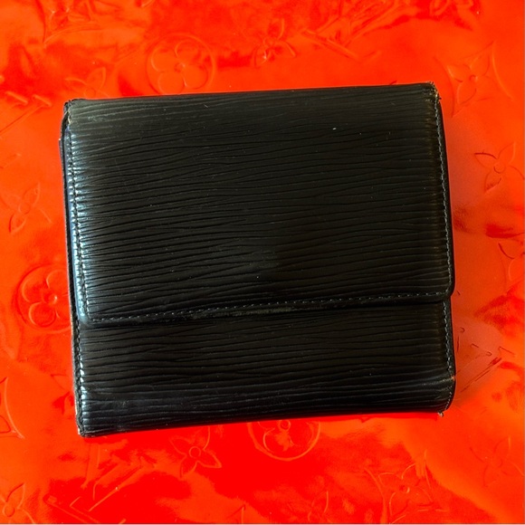 Louis Vuitton Epi Trifold Square Wallet Black Leather - Picture 6 of 16